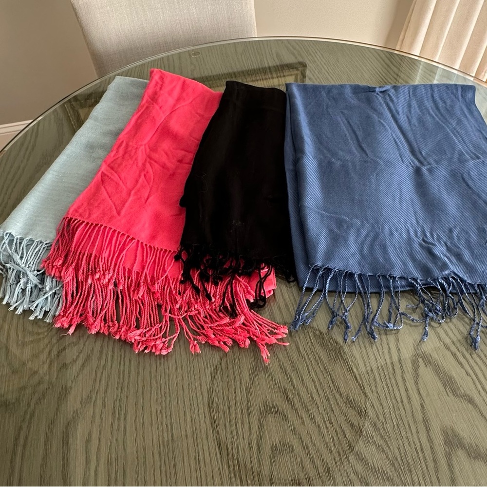Scarf Bundle - Picture 2 of 3
